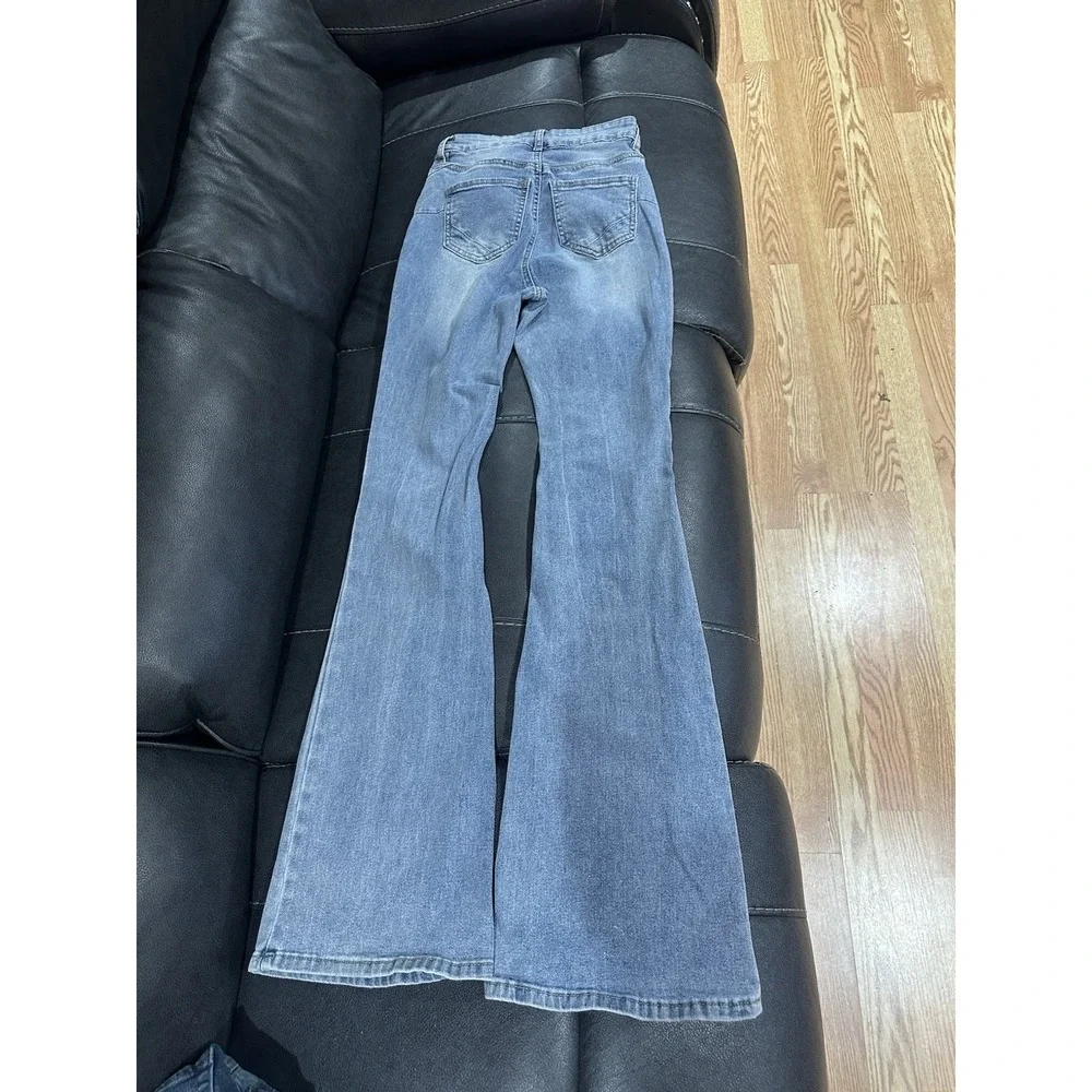 Fashion Nova San‎ Diego Scultping Women's Blue Flared Leg Jeans Size 3